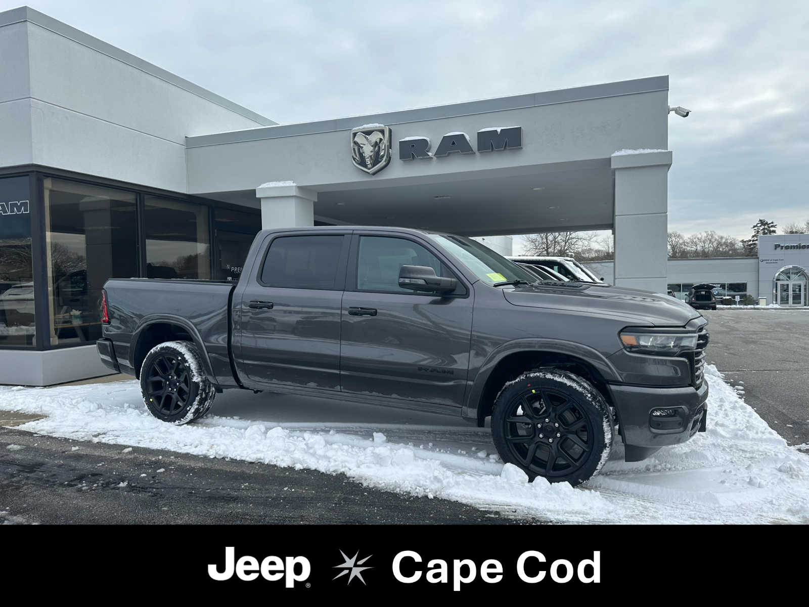 2026 RAM Ram 1500 Pickup Laramie's photo