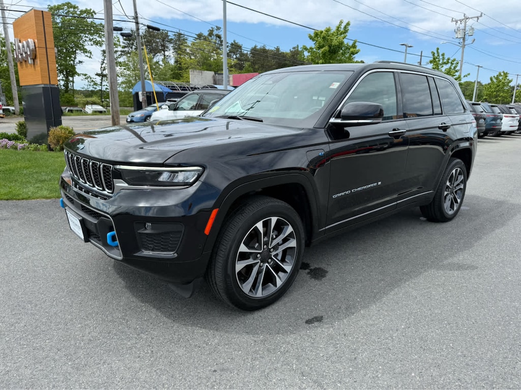 Used 2023 Jeep Grand Cherokee 4xe Overland SUV