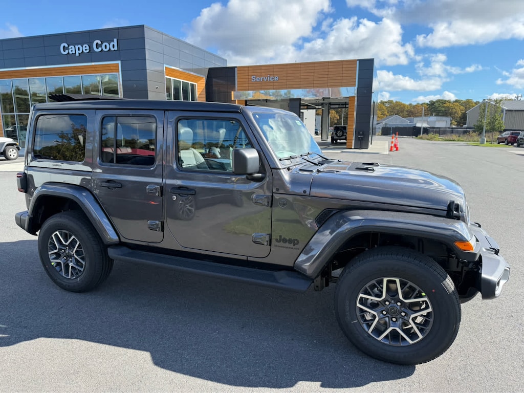 New 2026 Jeep Wrangler 4-DOOR SAHARA Sport Utility