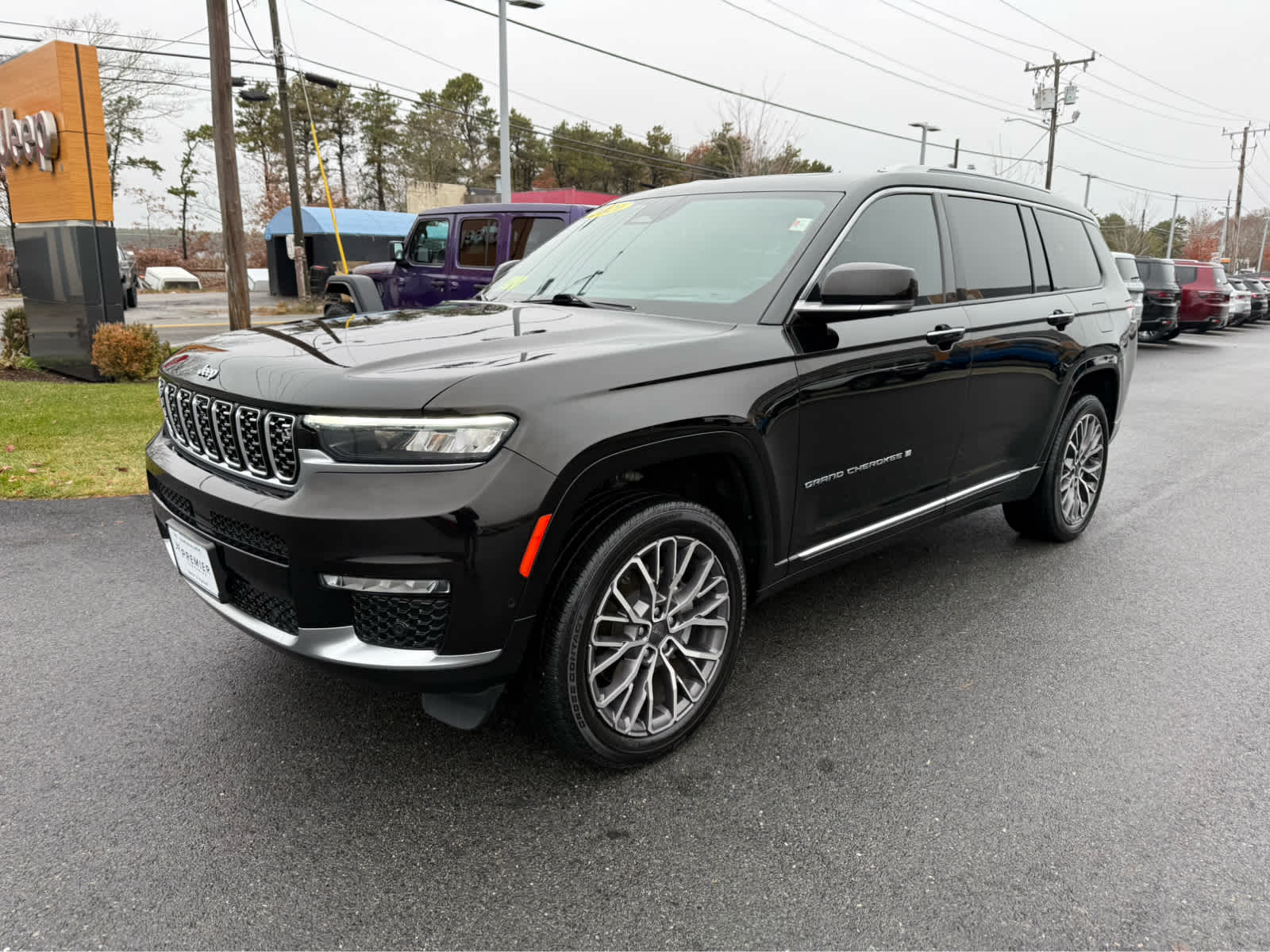 2021 Jeep Grand Cherokee L Summit Reserve photo 3