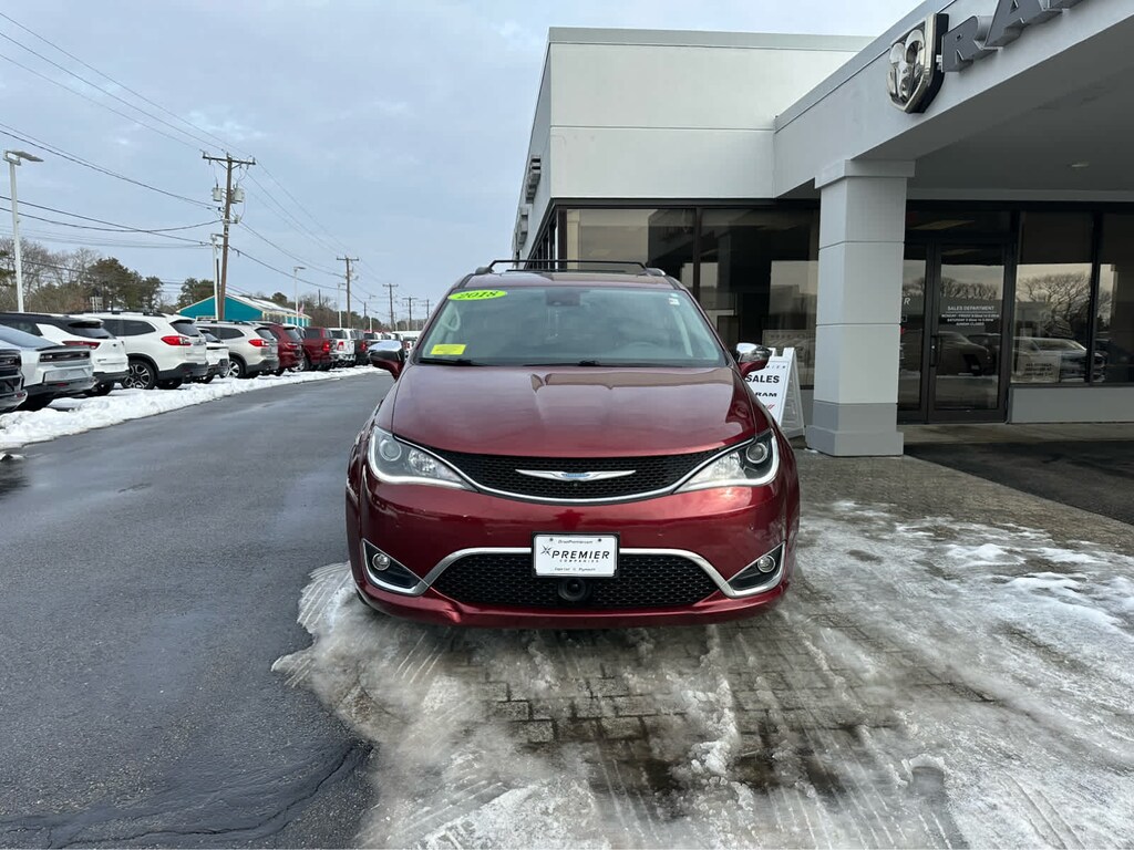 Used 2018 Chrysler Pacifica Limited Van