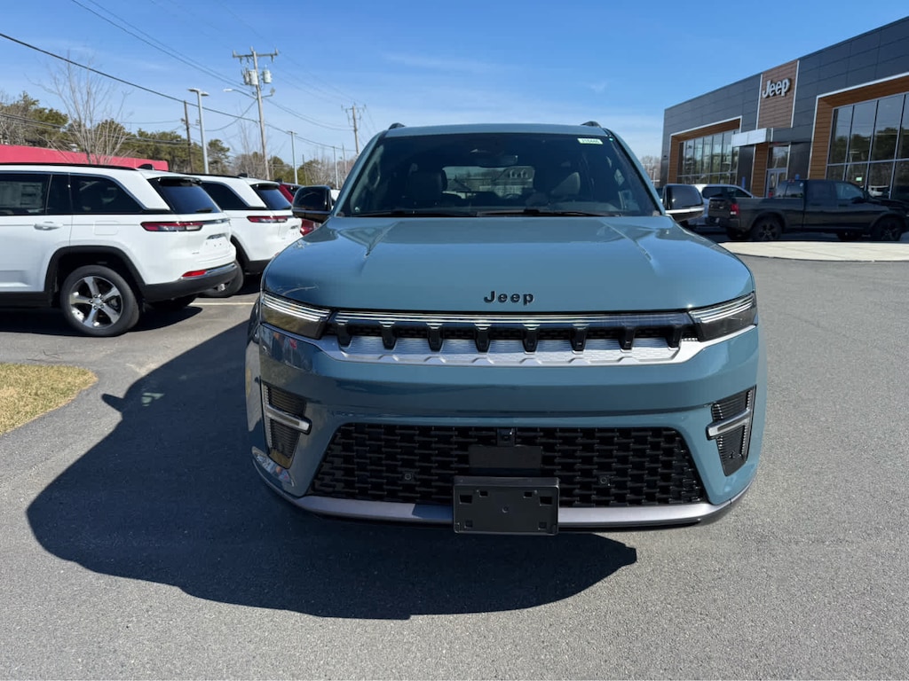 New 2026 Jeep Grand Wagoneer L 4X4 Sport Utility