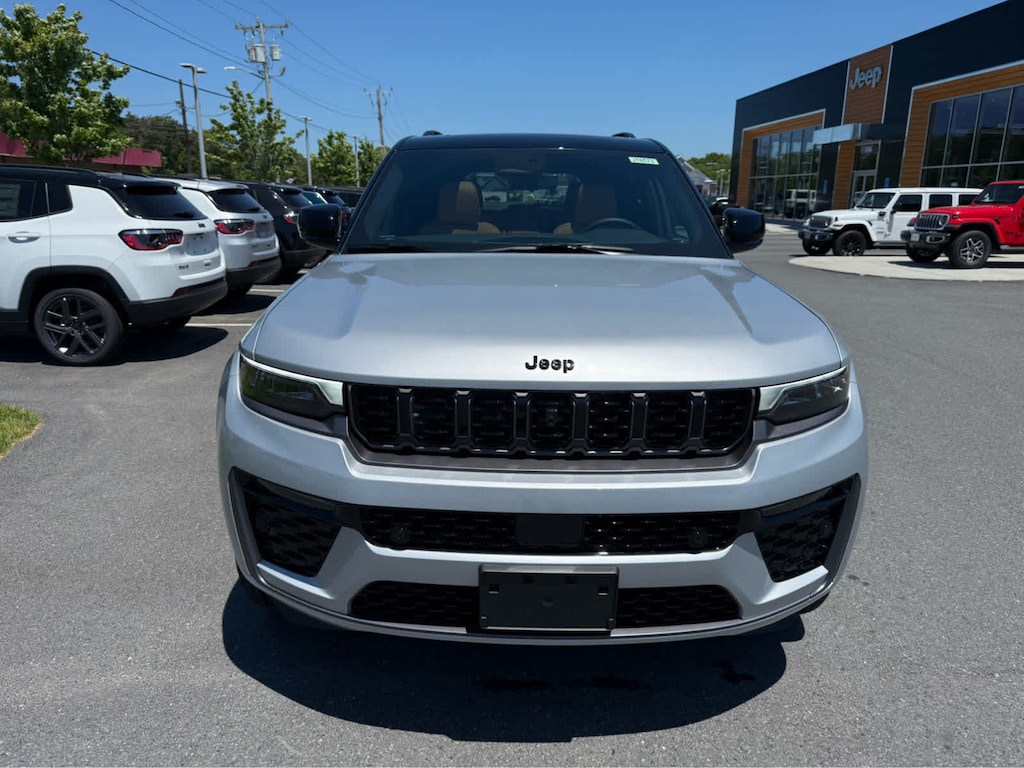 New 2026 Jeep Grand Cherokee SUMMIT 4X4 Sport Utility