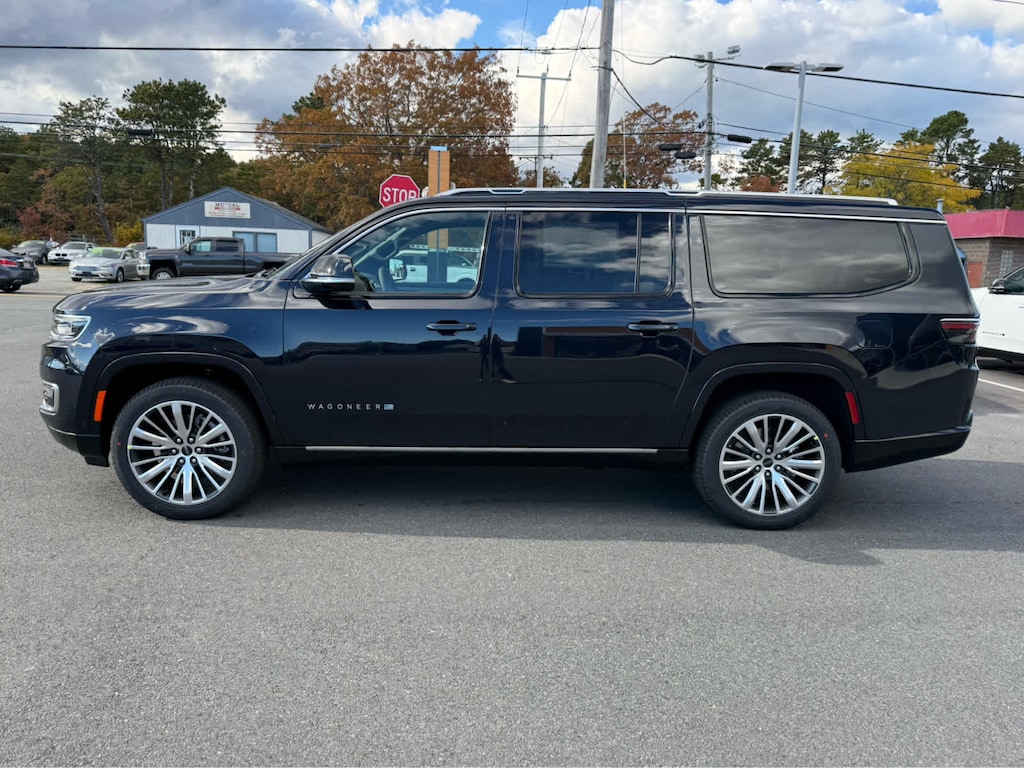 New 2025 Jeep Wagoneer L LIMITED 4X4 Sport Utility