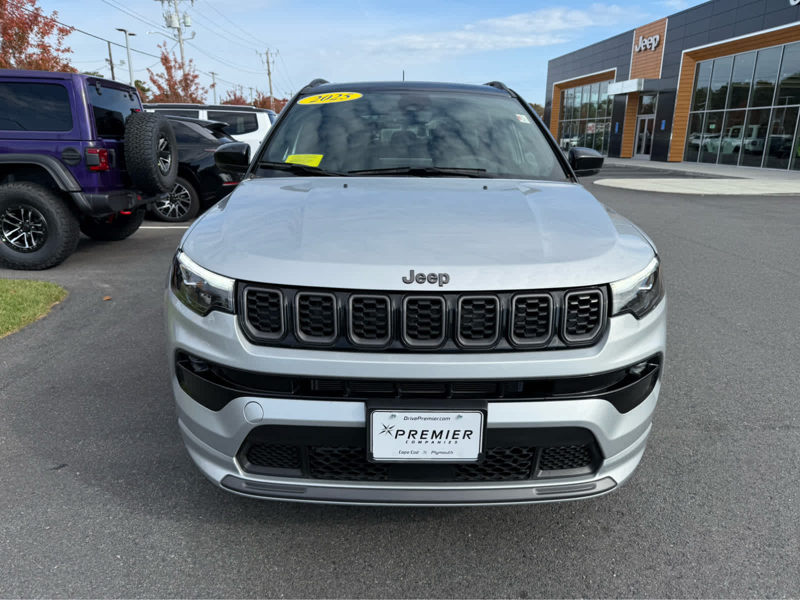 2025 Jeep Compass Limited photo 2