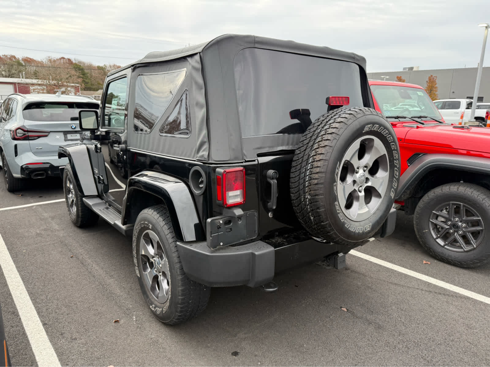 2018 Jeep Wrangler Sahara photo 2