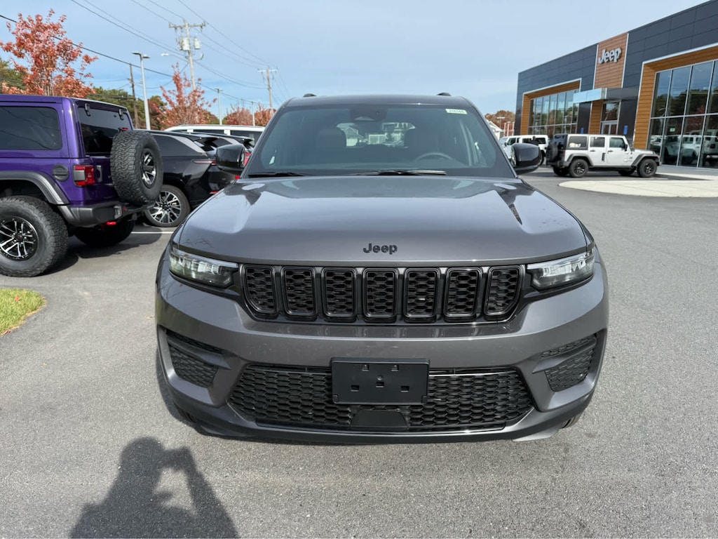 New 2025 Jeep Grand Cherokee ALTITUDE X 4X4 Sport Utility