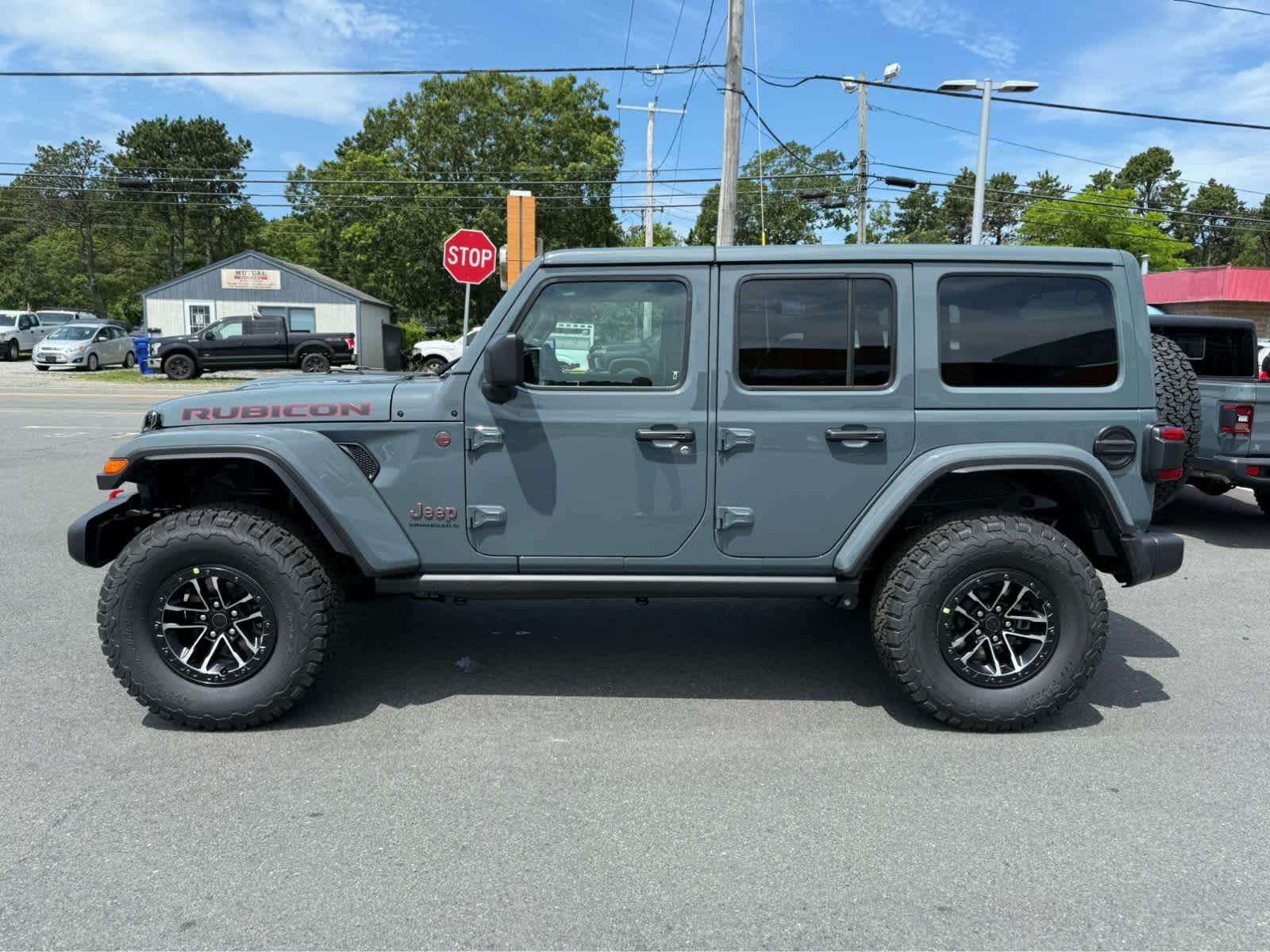 2025 Jeep Wrangler Rubicon photo 4