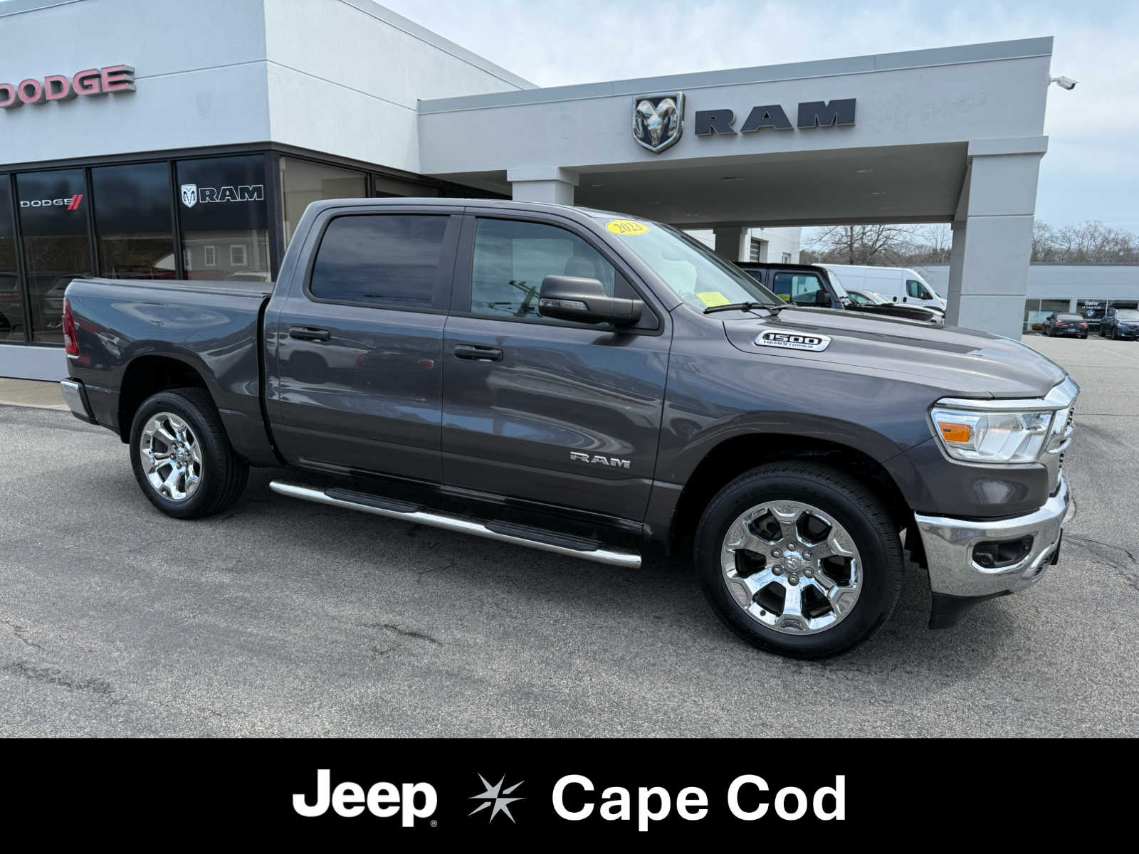 2023 RAM 1500 Big Horn/Lone Star 4x4 Crew Cab 5'7's photo