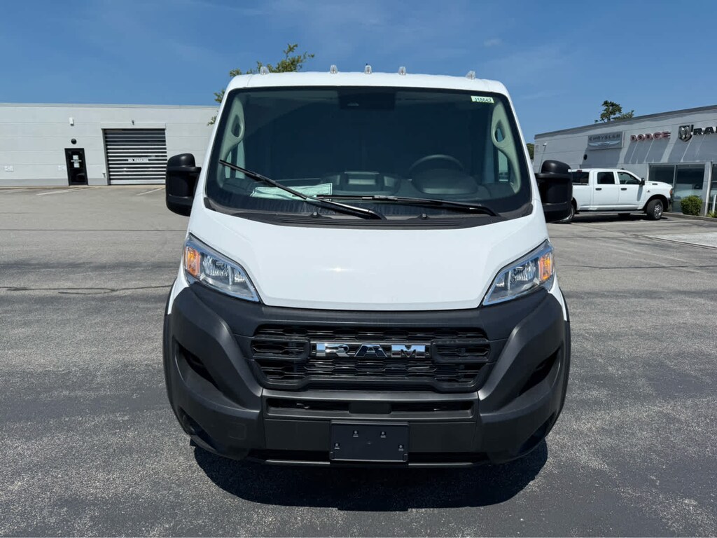 New 2025 Ram ProMaster PROMASTER 1500 TRADESMAN CARGO VAN LOW ROOF 118' W Cargo Van