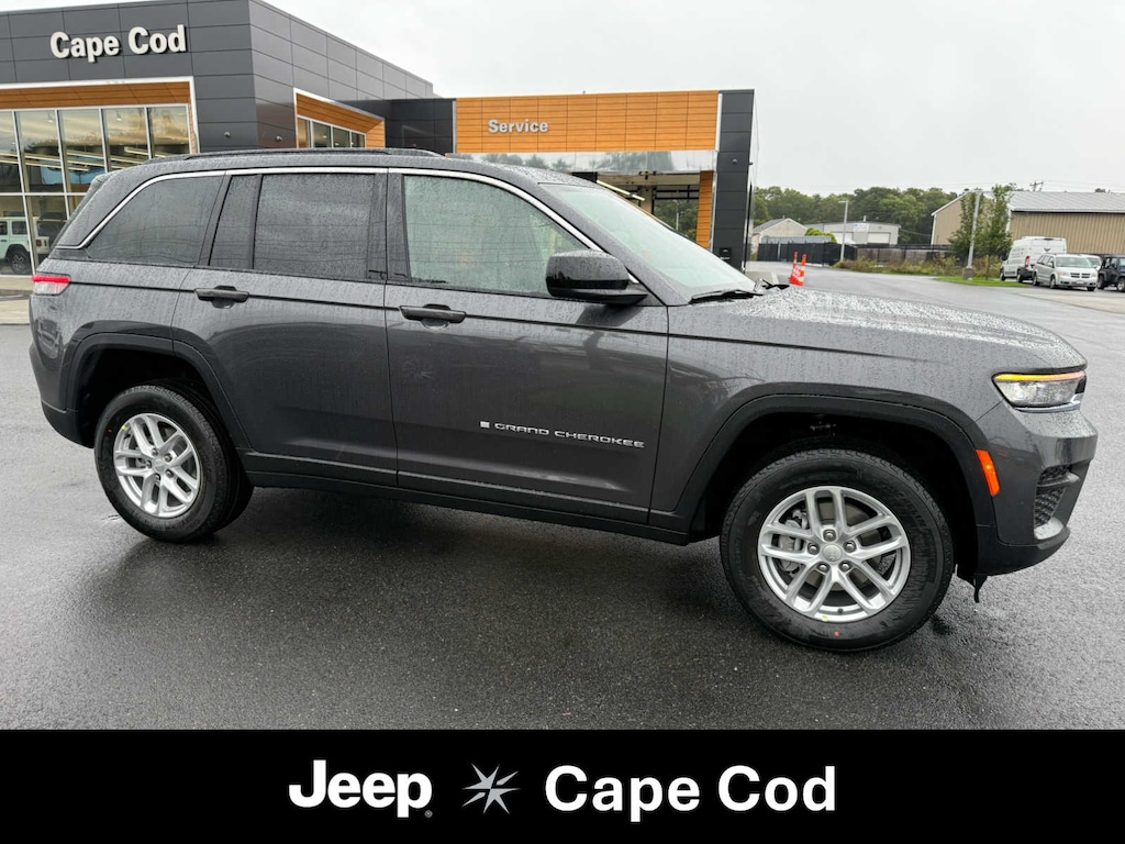 New 2025 Jeep Grand Cherokee LAREDO X 4X4 Sport Utility