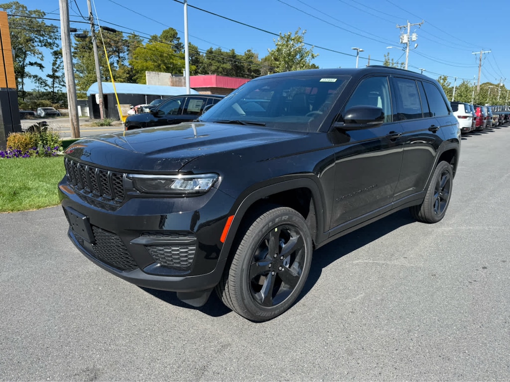 New 2025 Jeep Grand Cherokee ALTITUDE X 4X4 Sport Utility