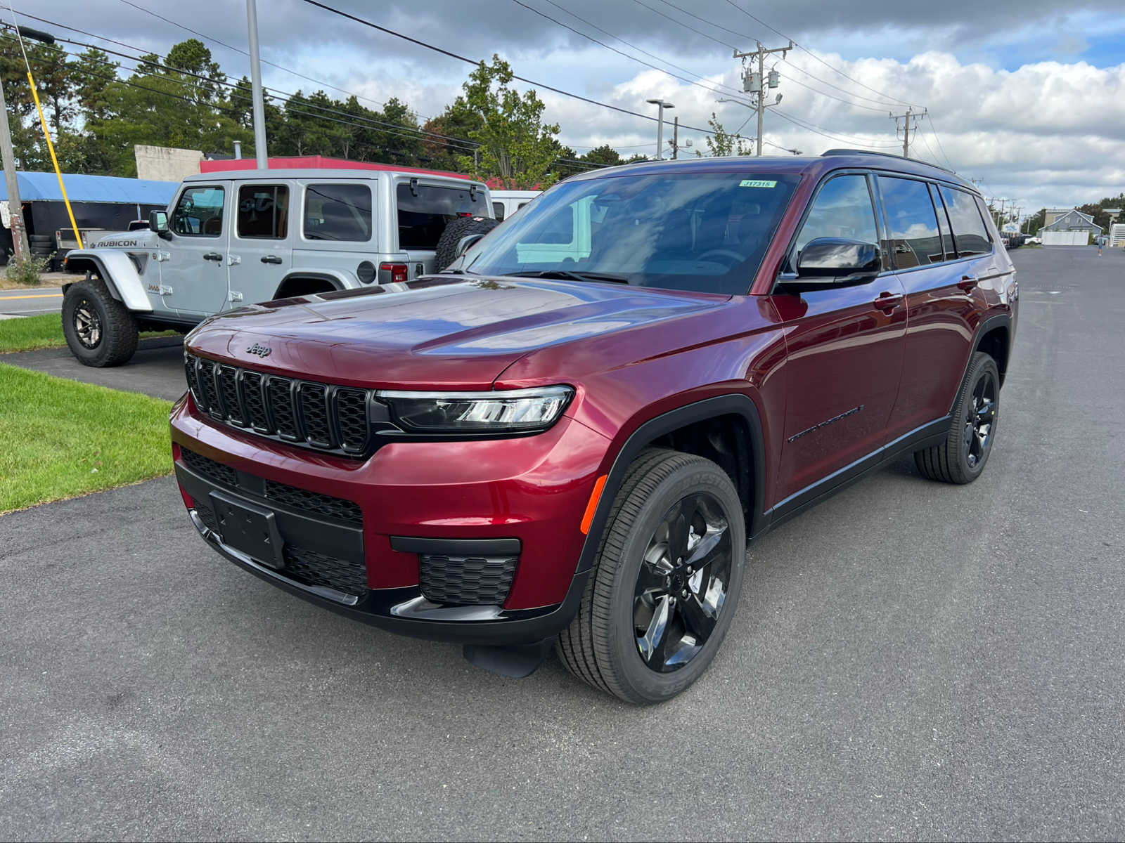 2025 Jeep Grand Cherokee Altitude X photo 3