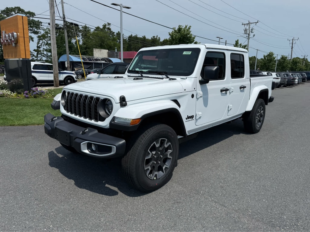 New 2026 Jeep Gladiator SAHARA 4X4 Pickup