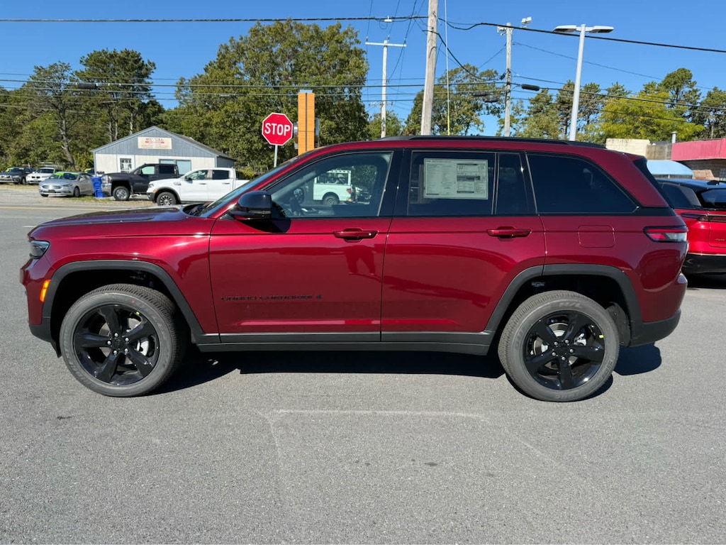 New 2025 Jeep Grand Cherokee ALTITUDE X 4X4 Sport Utility