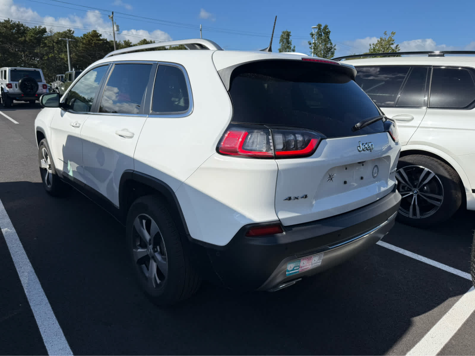 2021 Jeep Cherokee Limited photo 2