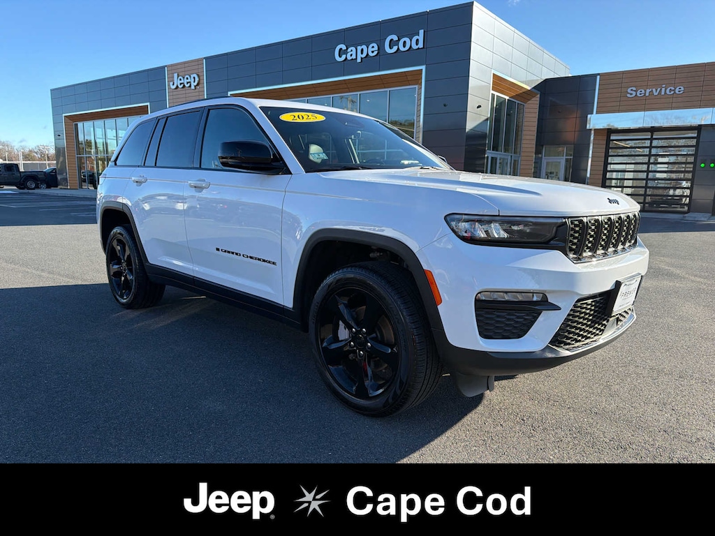 Used 2025 Jeep Grand Cherokee Limited SUV