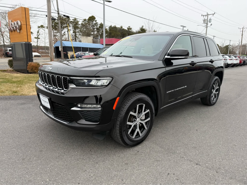 Used 2024 Jeep Grand Cherokee Limited SUV
