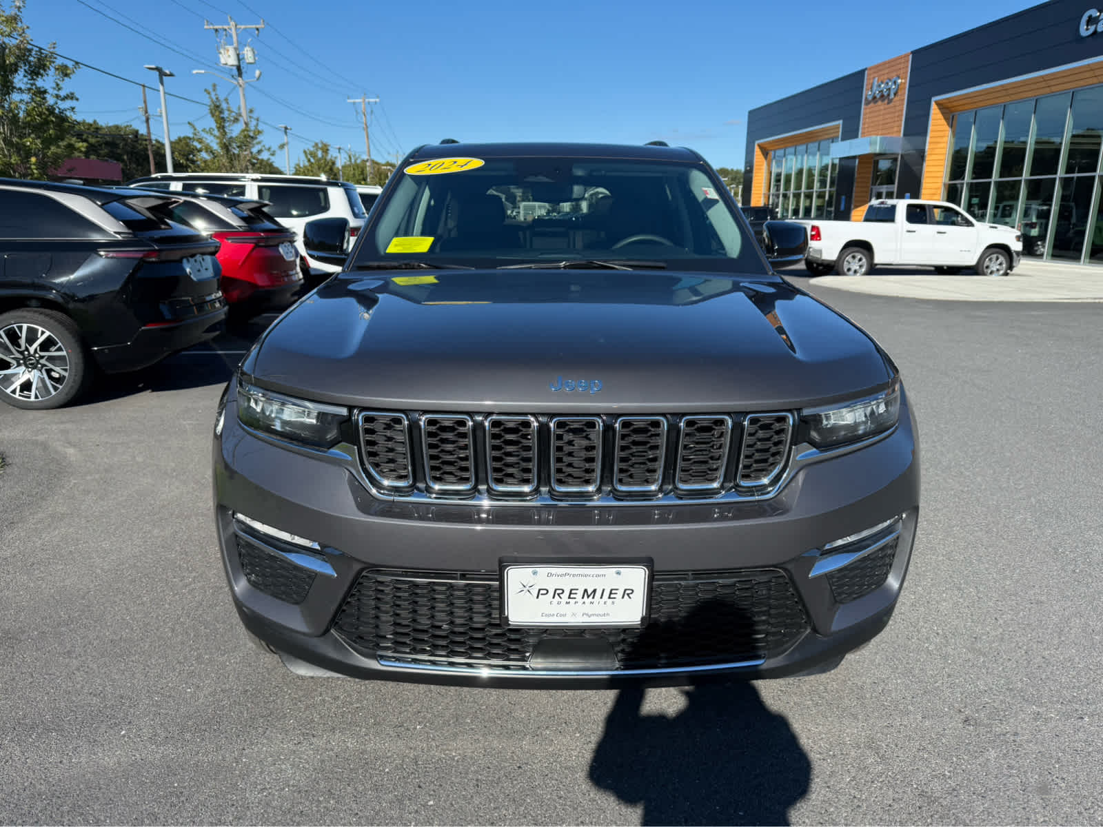 2024 Jeep Cherokee Limited 4xe photo 2