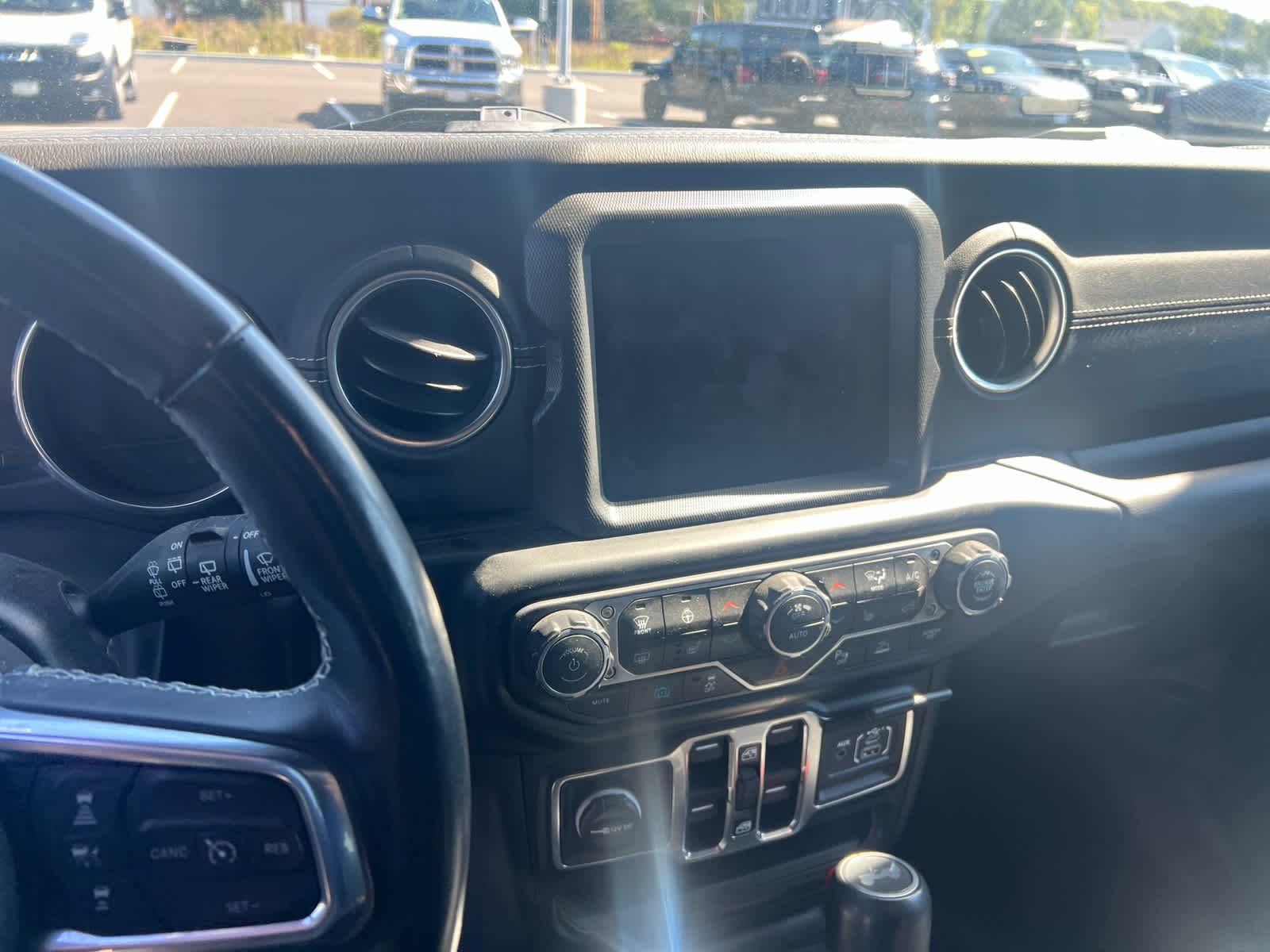2022 Jeep Wrangler 4xe Unlimited Sahara photo 4