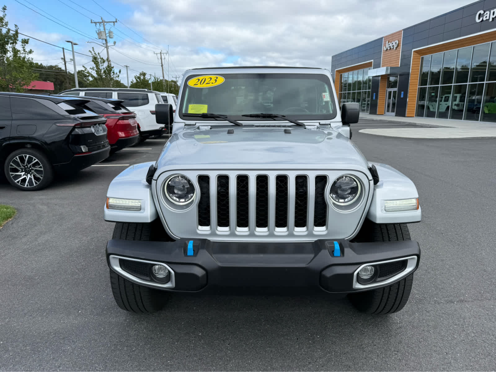 2023 Jeep Wrangler 4xe Sahara photo 3