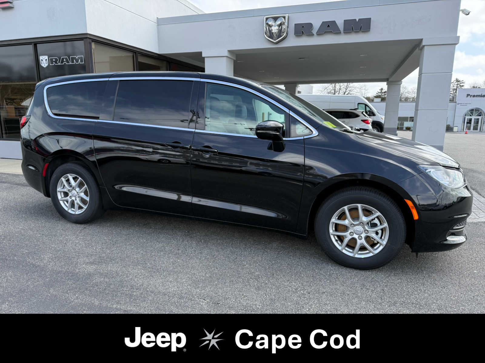 2026 Chrysler Voyager