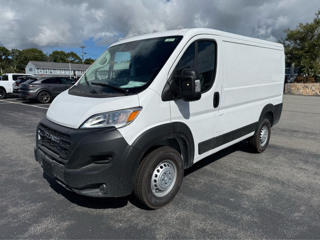 New 2025 Ram ProMaster PROMASTER 1500 TRADESMAN CARGO VAN LOW ROOF 118' W Cargo Van