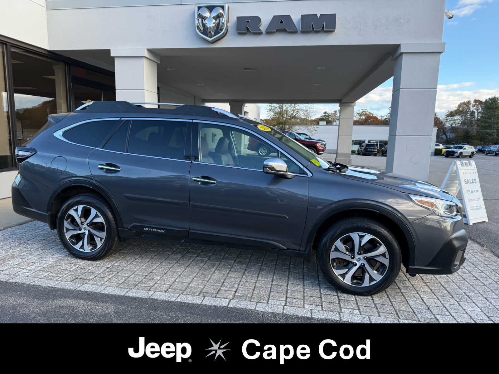 2021 Subaru Outback Touring's photo