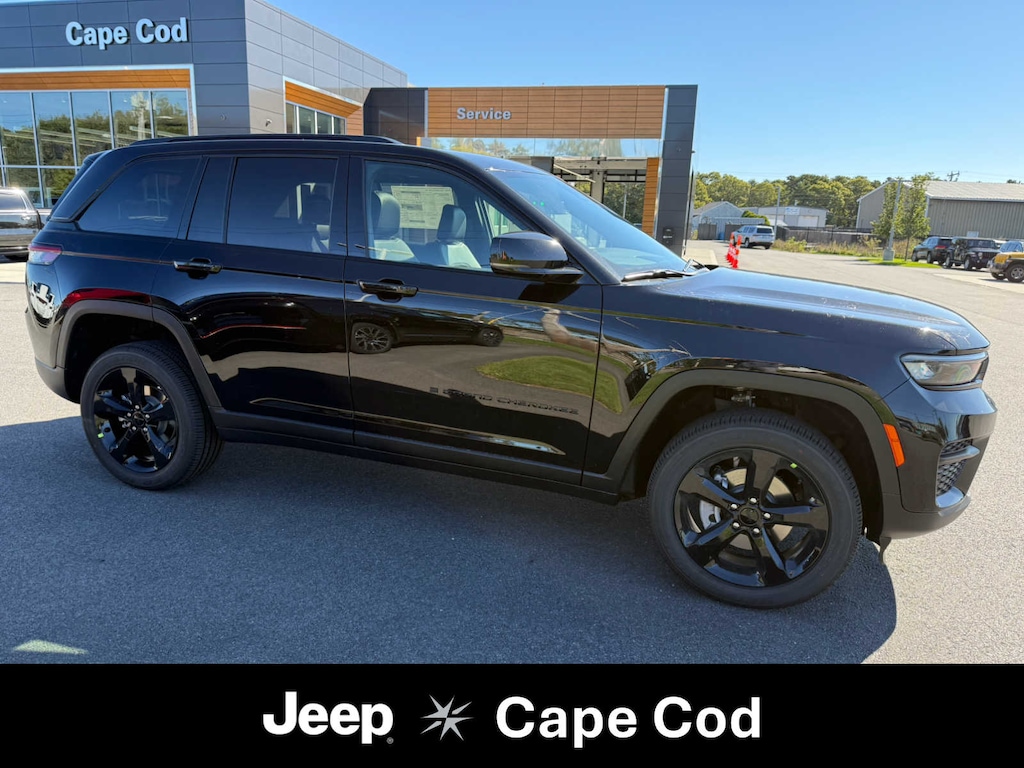 New 2025 Jeep Grand Cherokee ALTITUDE X 4X4 Sport Utility