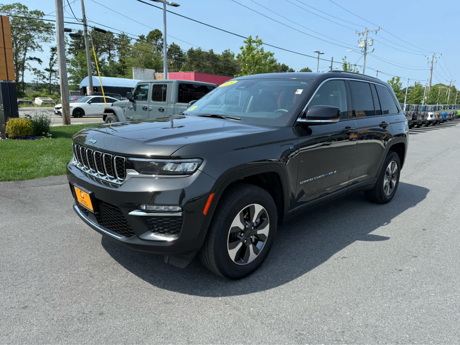 2023 Jeep Cherokee 4xe photo 3
