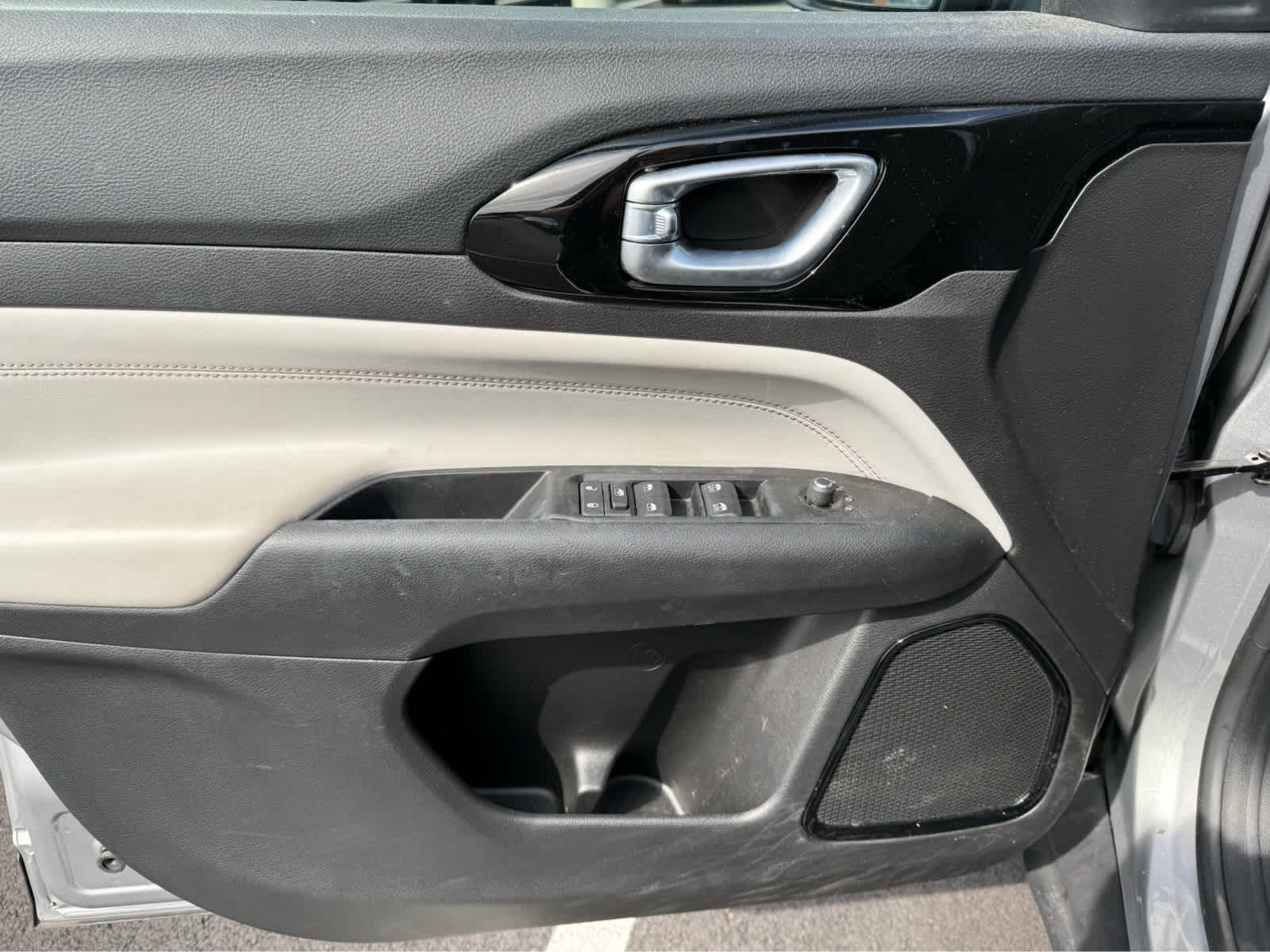 2022 Jeep Compass Limited photo 3