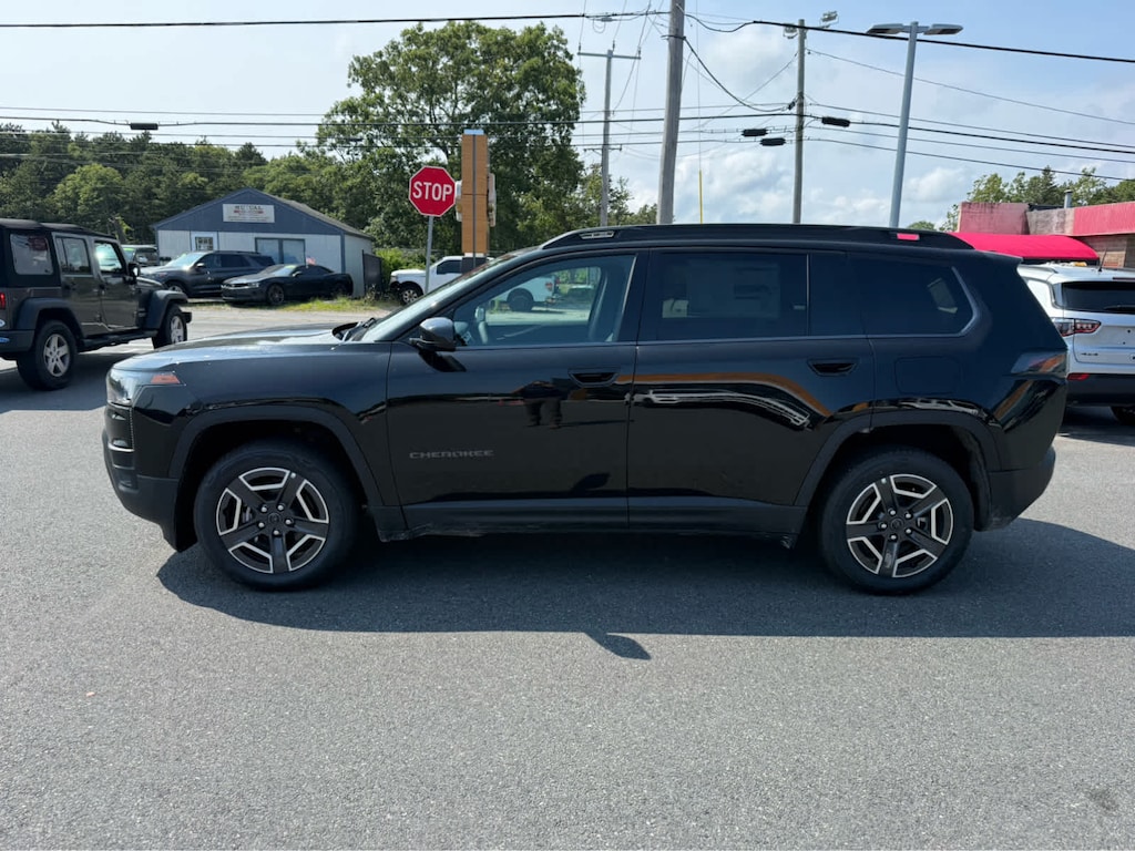 New 2026 Jeep Cherokee LAREDO 4X4 Sport Utility
