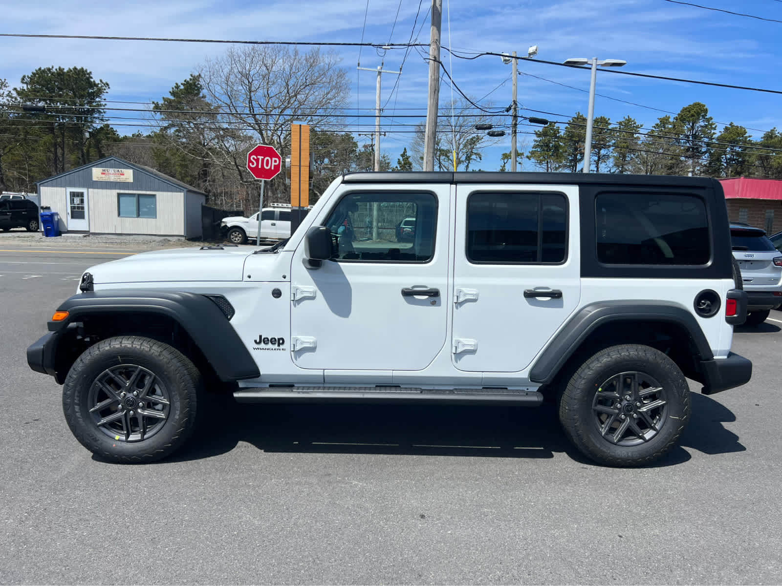 2025 Jeep Wrangler Sport S photo 4