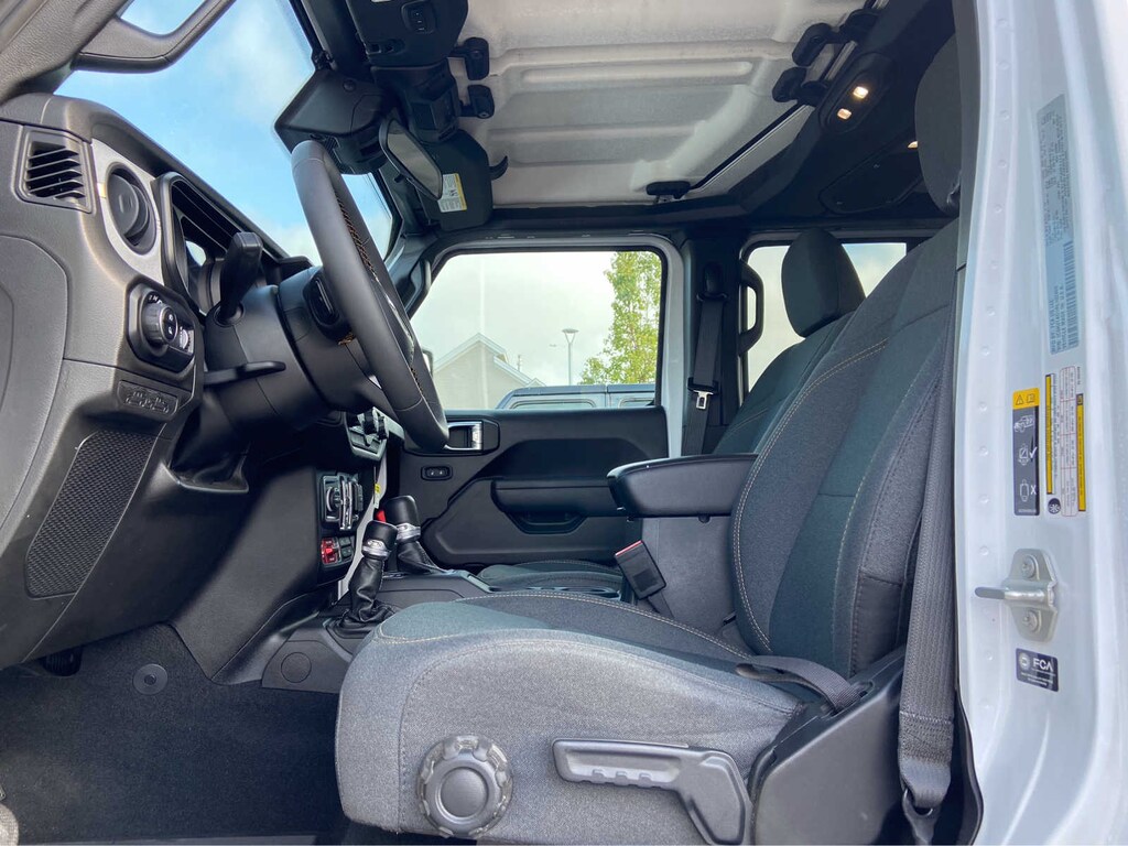 Used 2024 Jeep Gladiator Willys 4x4 for sale in Hyannis, Cape Cod Near