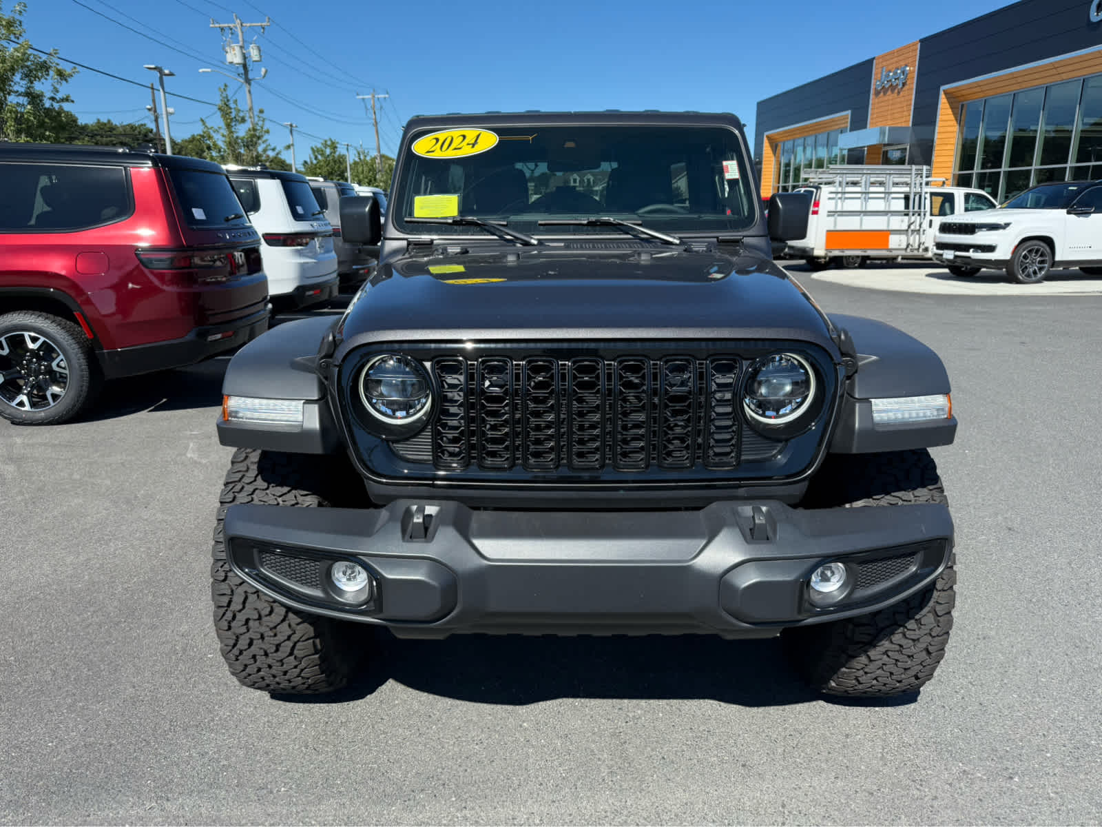 2024 Jeep Wrangler Willys photo 2