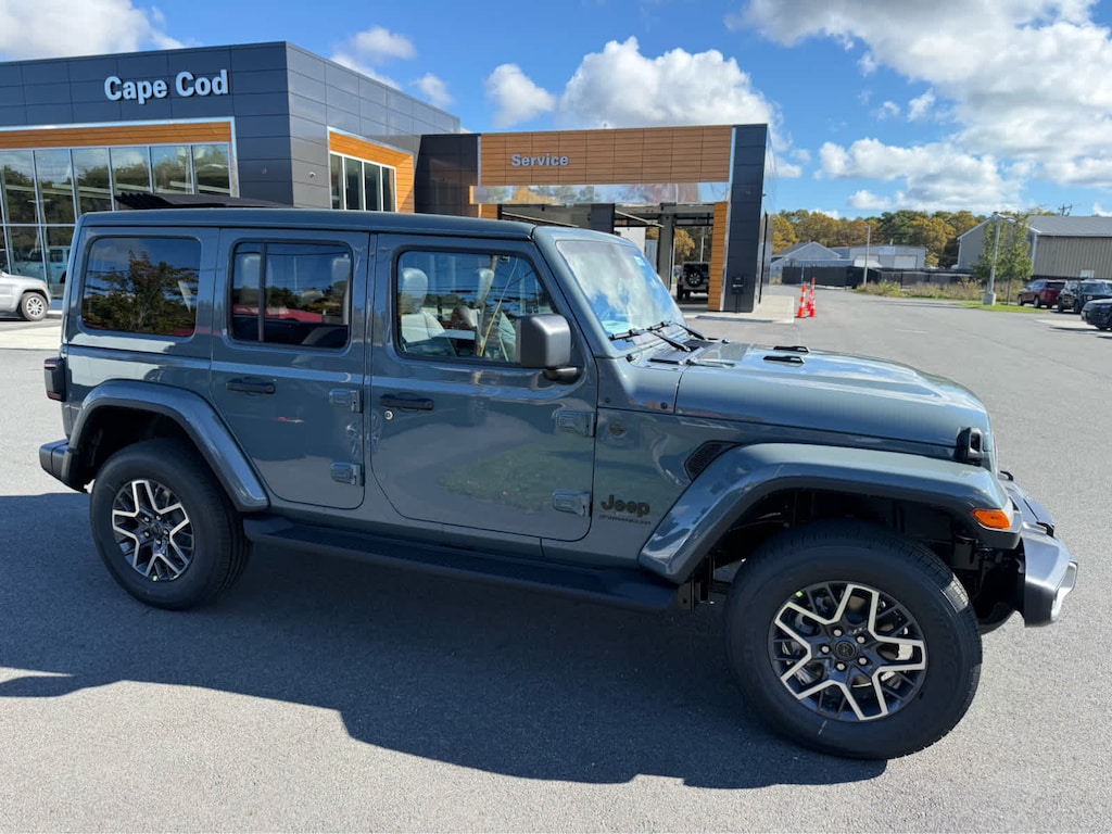New 2026 Jeep Wrangler 4-DOOR SAHARA Sport Utility