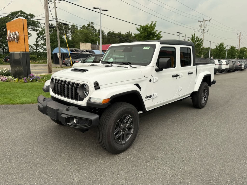 New 2026 Jeep Gladiator SPORT S 4X4 Pickup