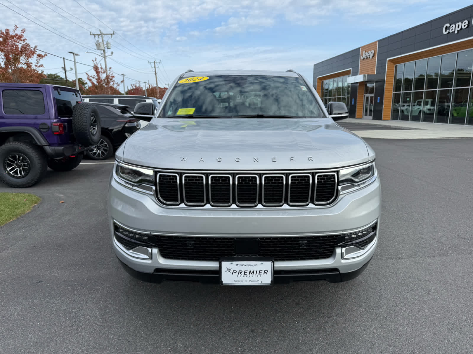 2024 Jeep Wagoneer photo 2