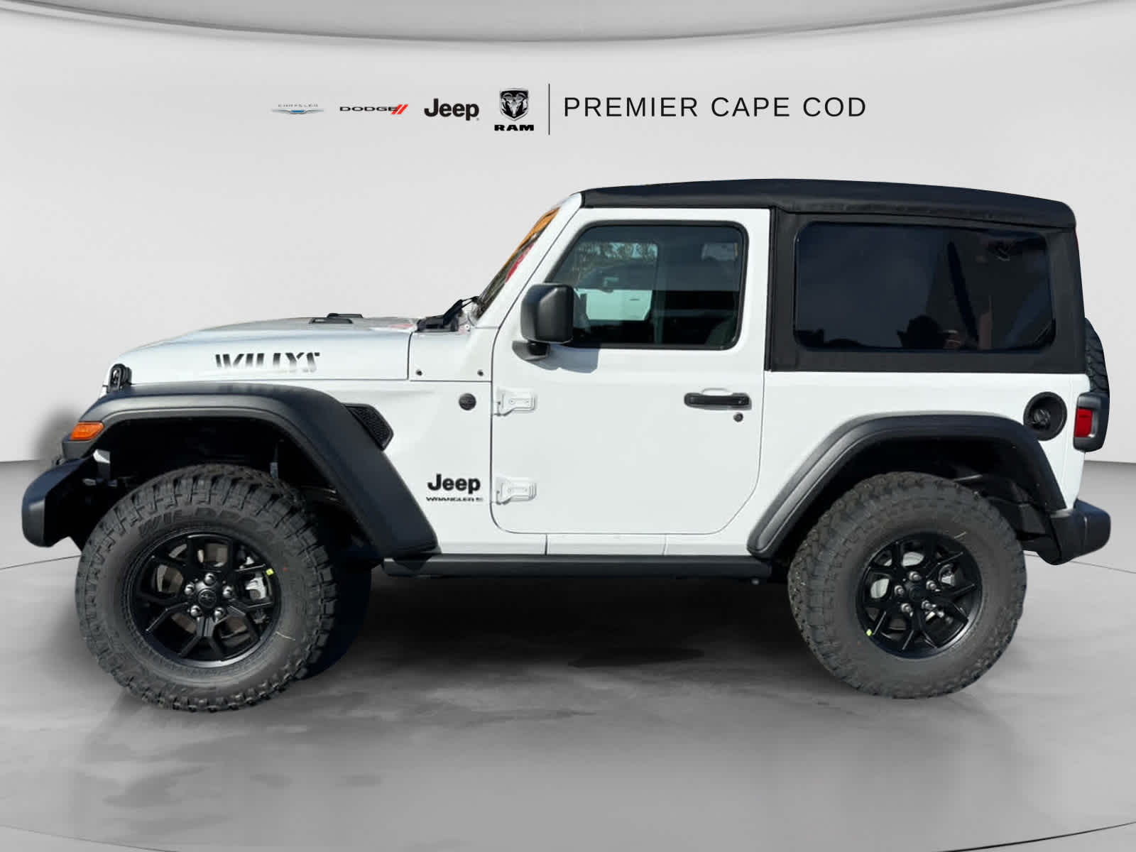 2026 Jeep Wrangler 2-Door Willys - Photo 6