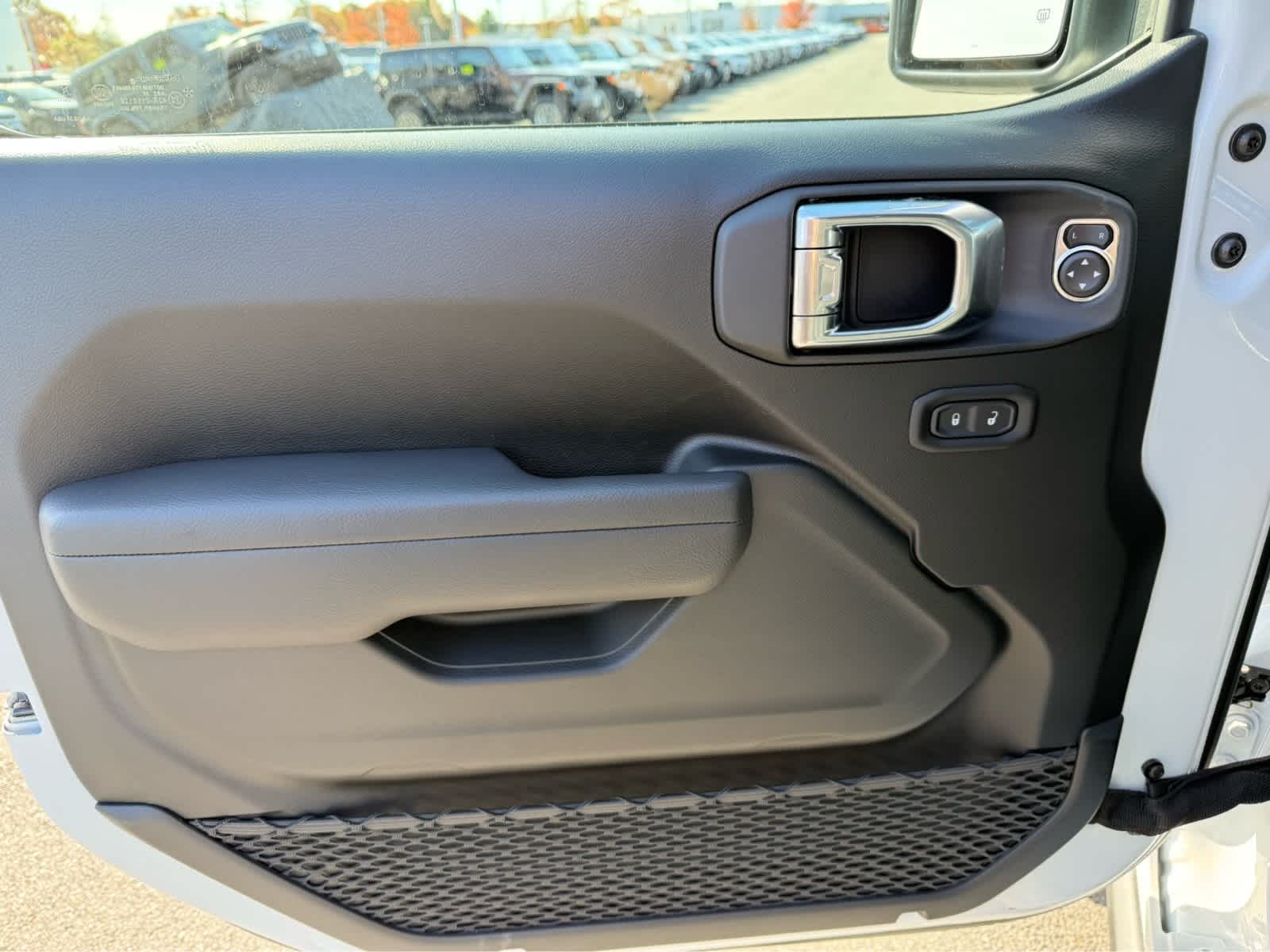 2026 Jeep Wrangler 2-Door Willys - Photo 12