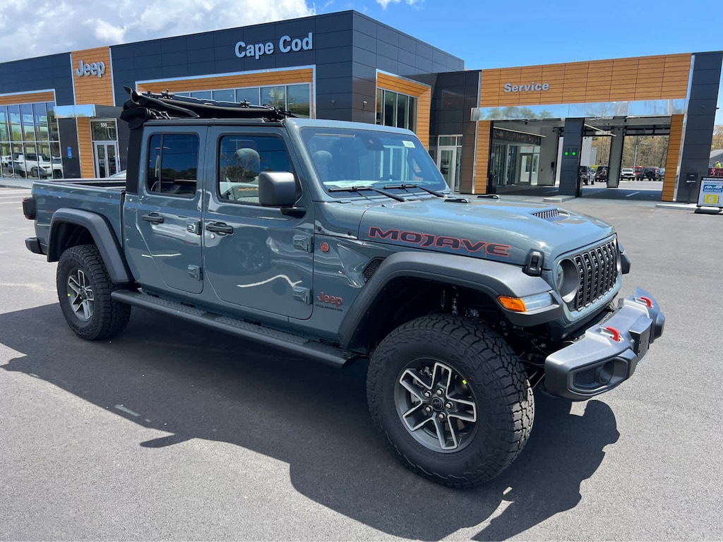 New 2024 Jeep Gladiator MOJAVE 4X4 for Sale Hyannis, MA Premier Cape