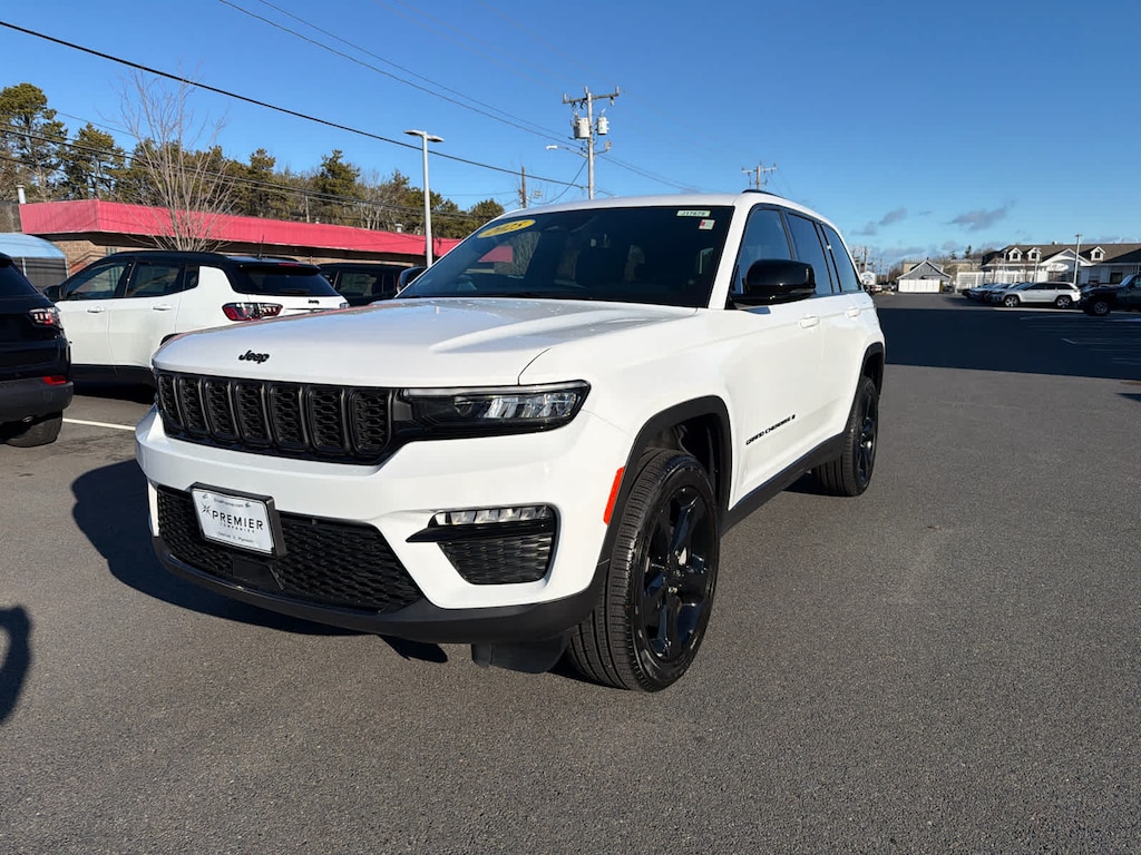 Used 2025 Jeep Grand Cherokee Limited SUV