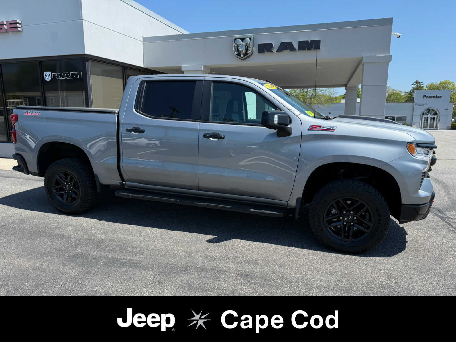 2024 Chevrolet Silverado 1500 LT Trail Boss 4X4 Crew Cab Short Box's photo
