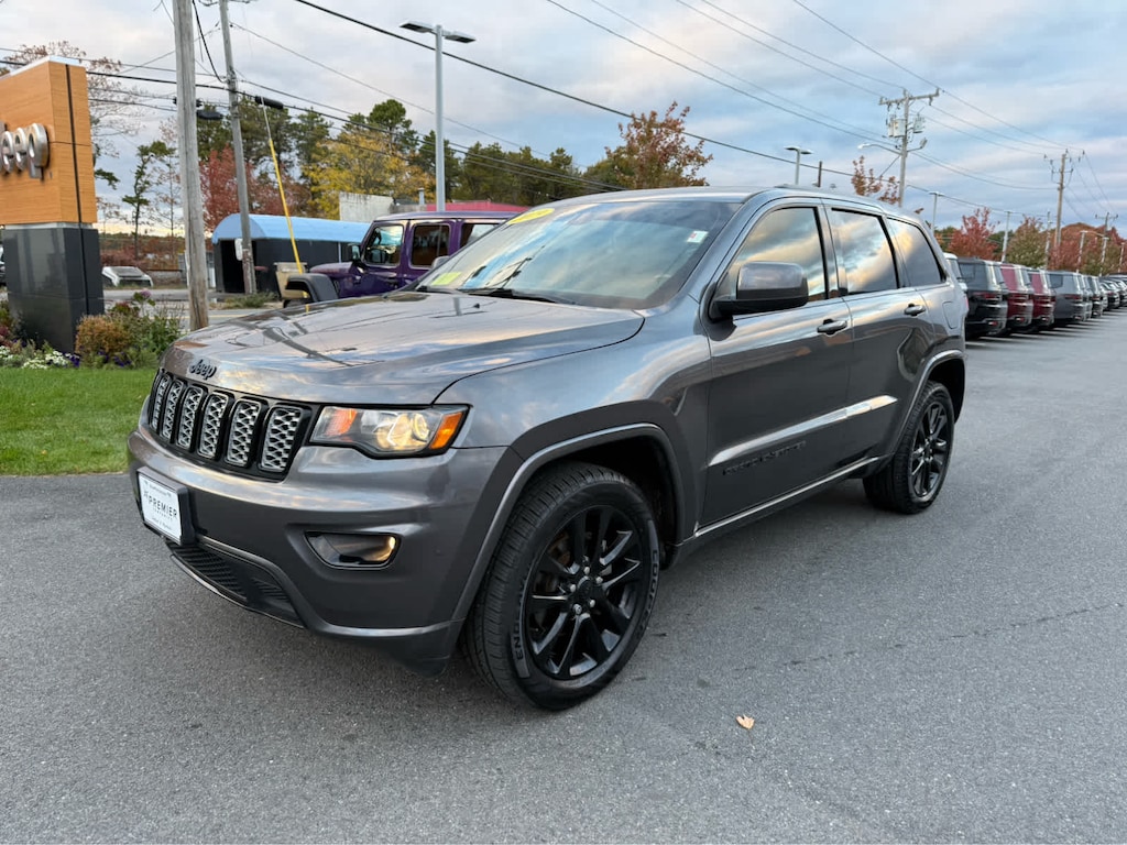 Used 2019 Jeep Grand Cherokee Altitude SUV