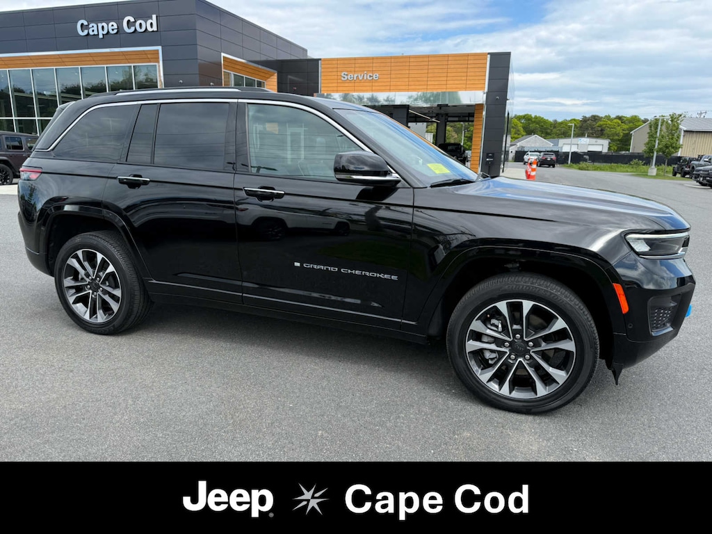 Used 2023 Jeep Grand Cherokee 4xe Overland SUV