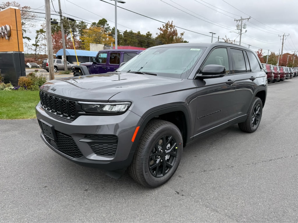 New 2025 Jeep Grand Cherokee ALTITUDE X 4X4 Sport Utility