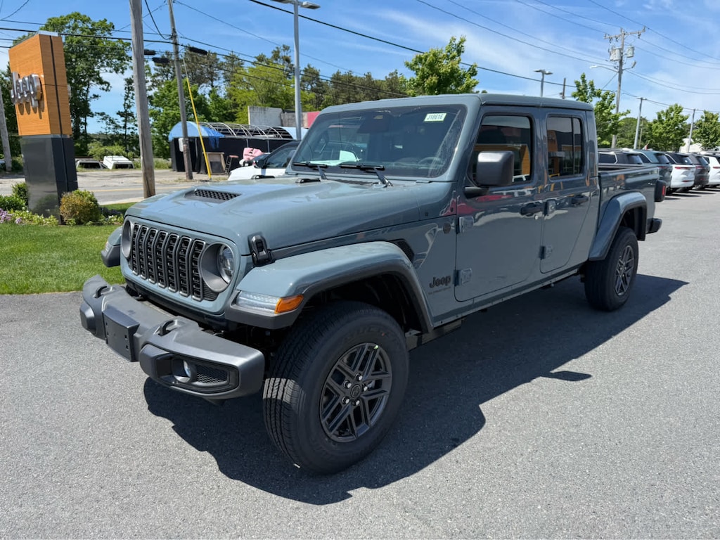 New 2026 Jeep Gladiator SPORT S 4X4 Pickup