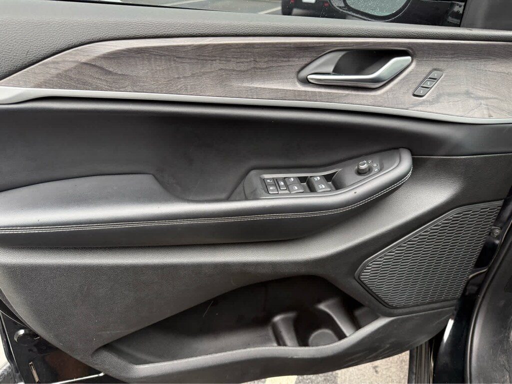 Used 2023 Jeep Grand Cherokee Limited SUV