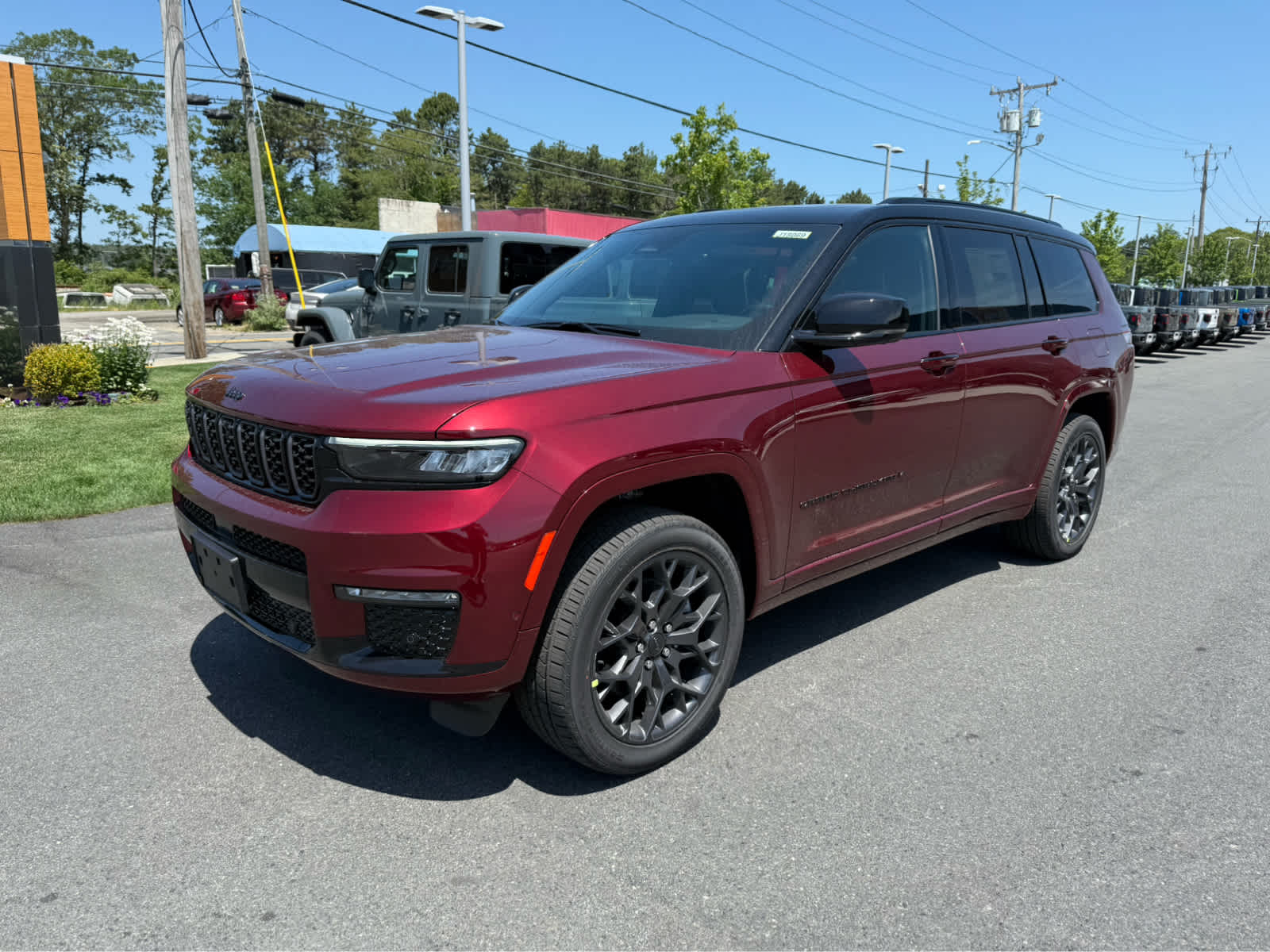 2025 Jeep Grand Cherokee L Summit photo 2