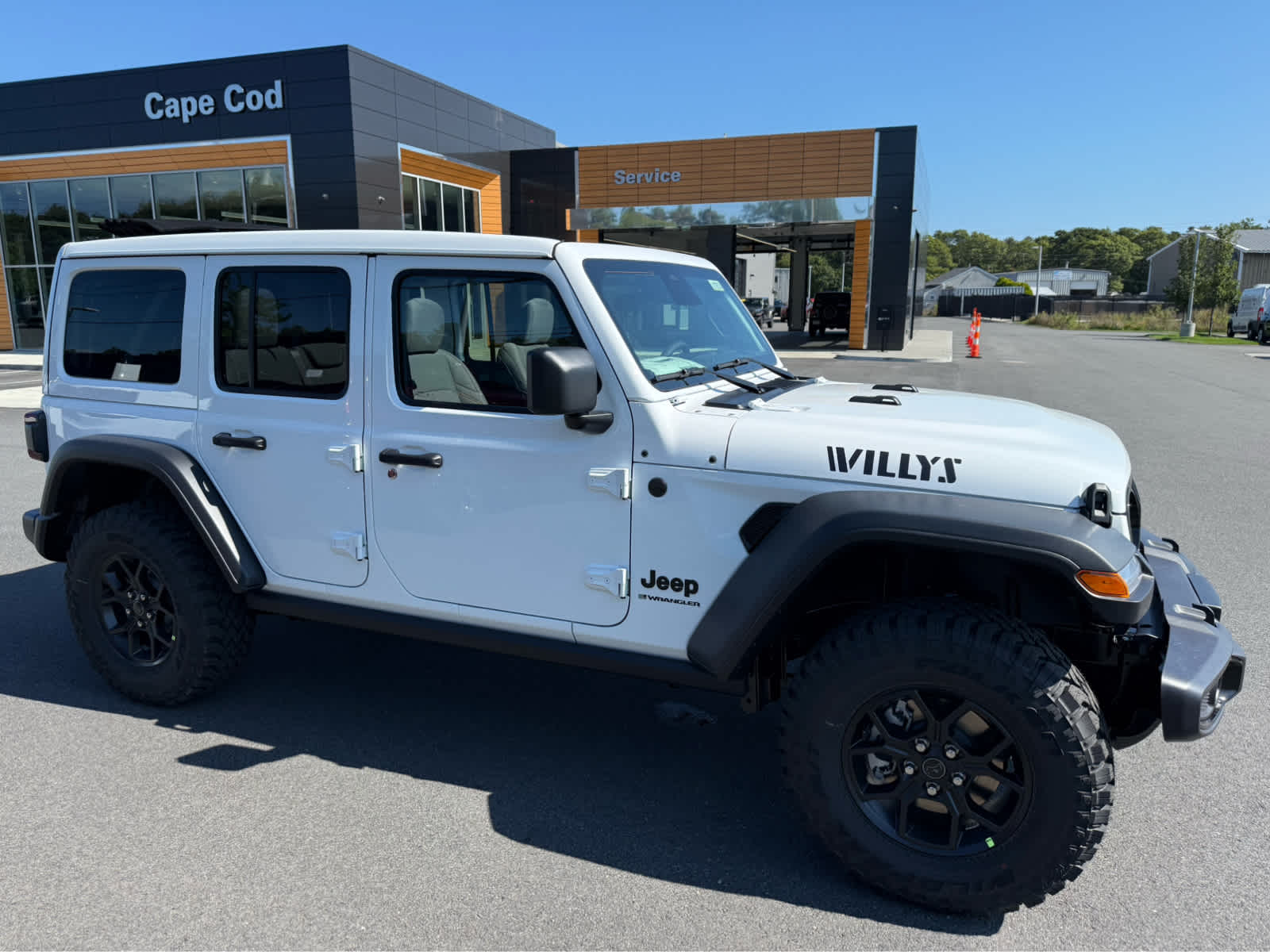 2025 Jeep Wrangler Willys photo 2